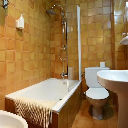 Hotel El Coloso 2*