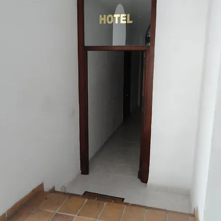 Hotel El Coloso 2*